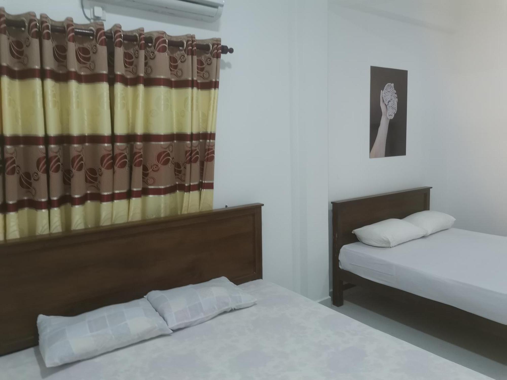 Surf Reef Beach Trincomalee Ngoại thất bức ảnh